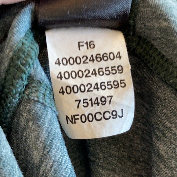 The North Face Motivation Crop Leggings, Size Small - Picture 8 of 8